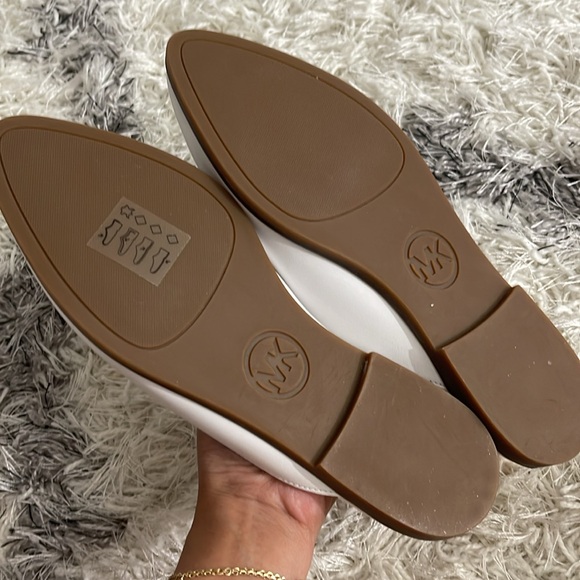 BNWOT MICHAEL KORS SLIP ONS SIZE 5 - Picture 5 of 6